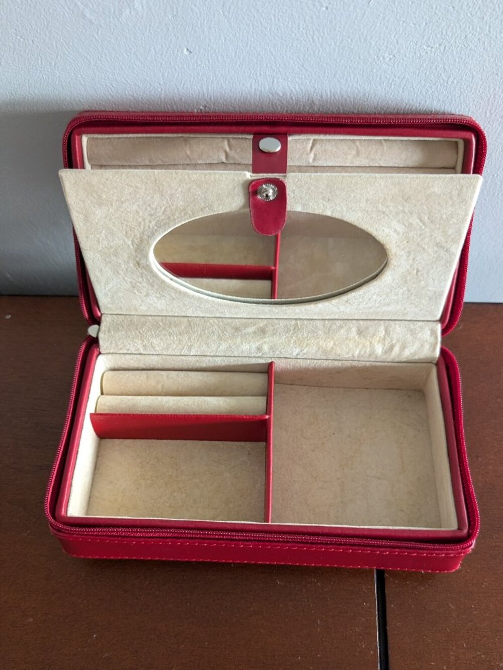 Travel Jewellery Red Leather Zippered Box